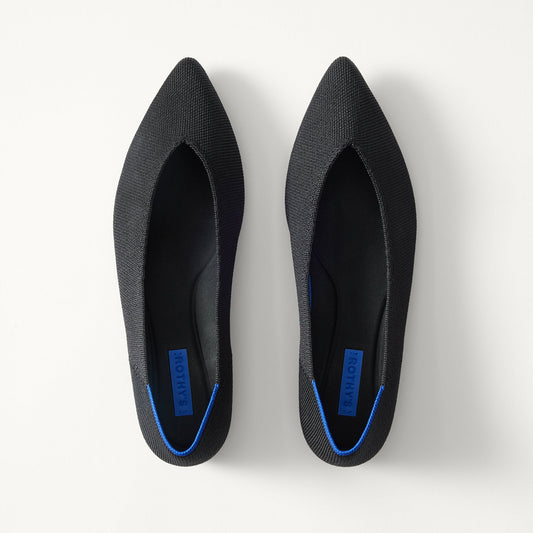 PDP | The Point III in Black shown from the top.