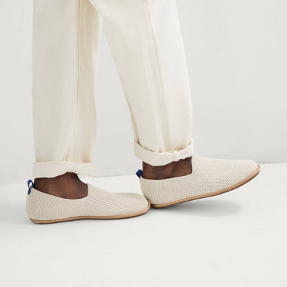 hover | Model wearing The Men's Cruiser Loafer in Pebble.